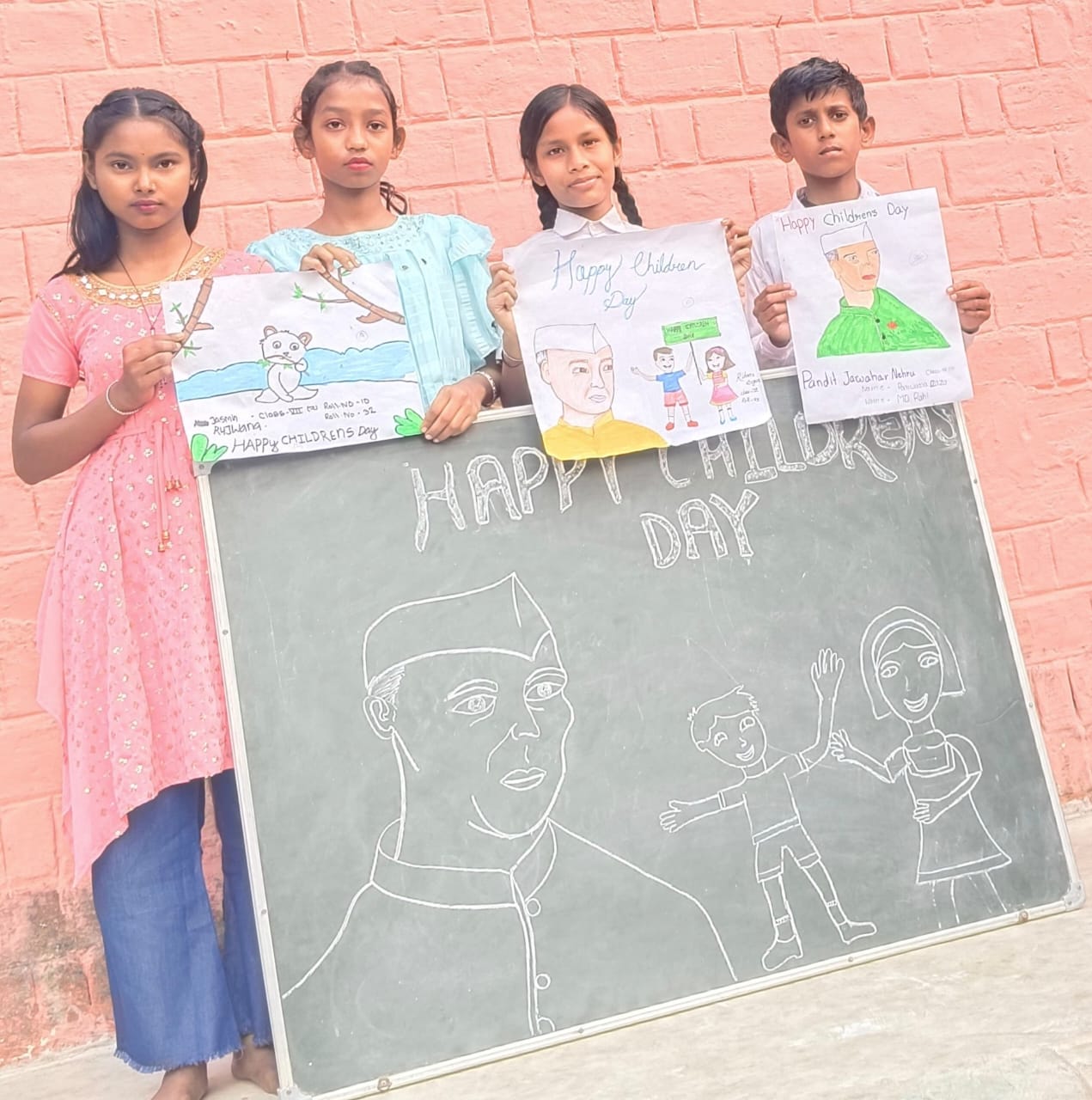 बाल दिवस के मौके पर उत्क्रमित मध्य विद्यालय गोथरा में प्रतियोगिता का किया गया आयोजन।