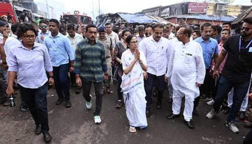 ममता बनर्जी ने प्रवासी बंगाल श्रमिकों की गिरफ्तारी के खिलाफ किया विरोध मार्च का नेतृत्व