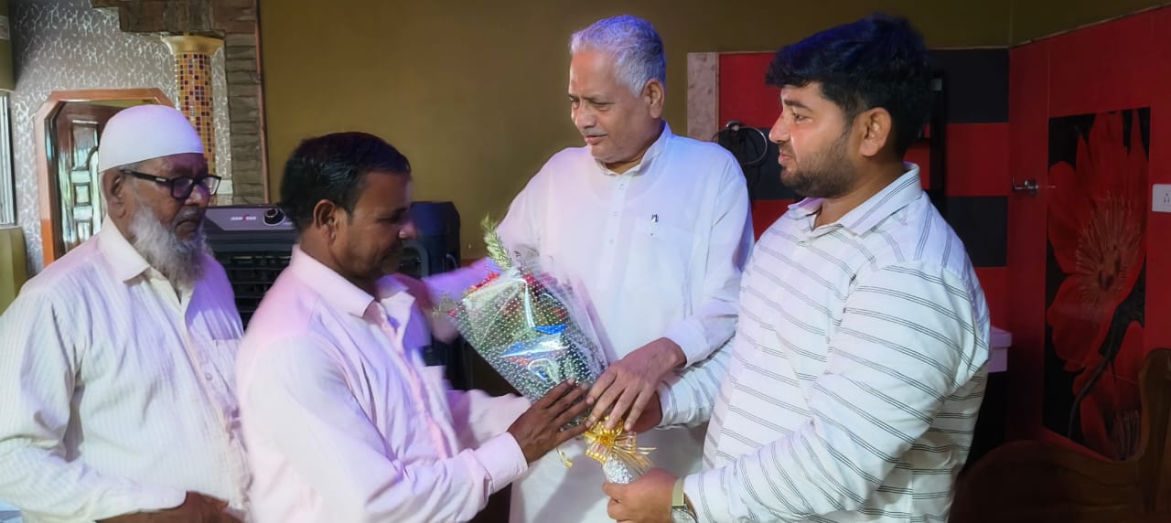 पूर्व विधायक कमरूल होदा को युवा कांग्रेस नेताओं ने दी शुभकामनाएं, क्षेत्रीय समस्याओं पर हुई चर्चा