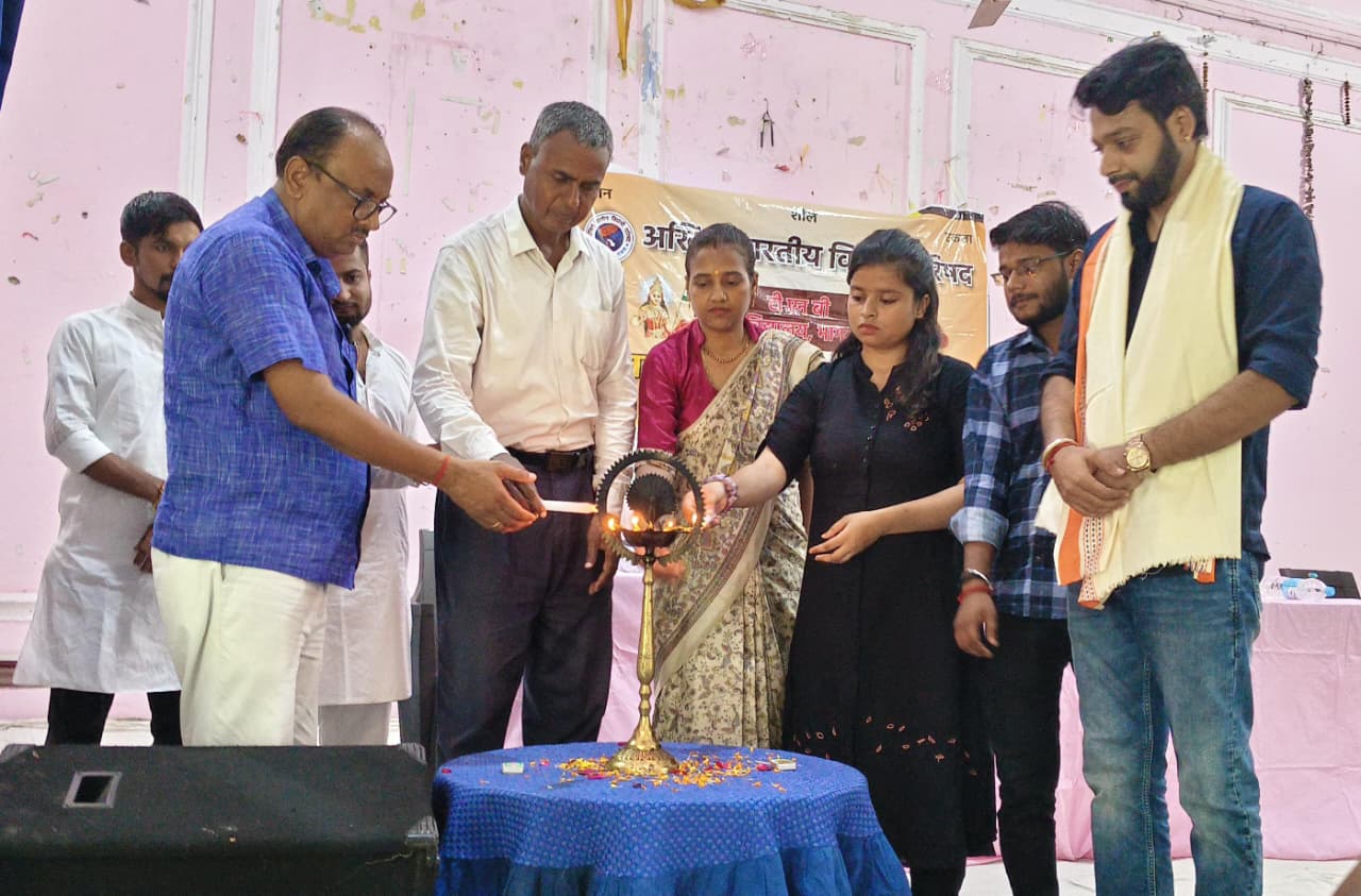 टीएनबी कॉलेज में एबीवीपी ने किया नूतन छात्र अभिनंदन समारोह