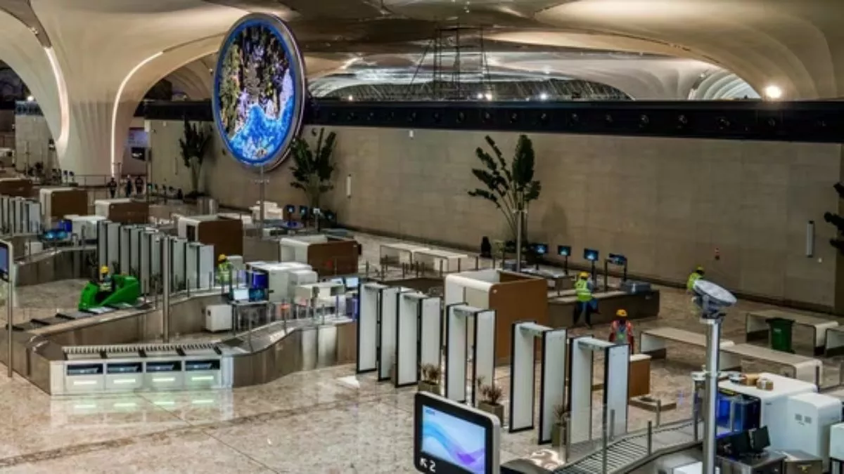 प्रधानमंत्री नरेंद्र मोदी ने किया नवी मुंबई अंतरराष्ट्रीय हवाई अड्डे का उद्घाटन, व्यापार और पर्यटन को मिलेगा नया आयाम