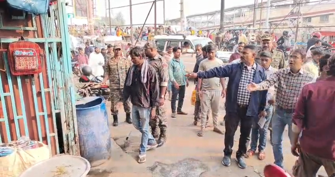 अवैध निर्माण और फुटपाथों पर कब्जा करने वालों के खिलाफ होगी अधिक प्रभावी कार्रवाई ट्रैफिक डीएसपी