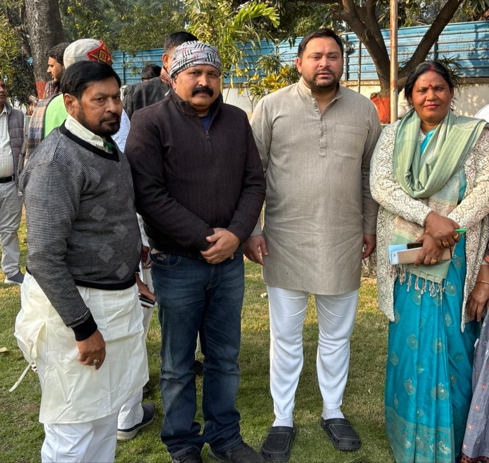 पटना में पोलो रोड सरकारी आवास पर राजद की अहम बैठक, 2025 चुनाव परिणाम और संगठन की मजबूती पर हुई समीक्षा